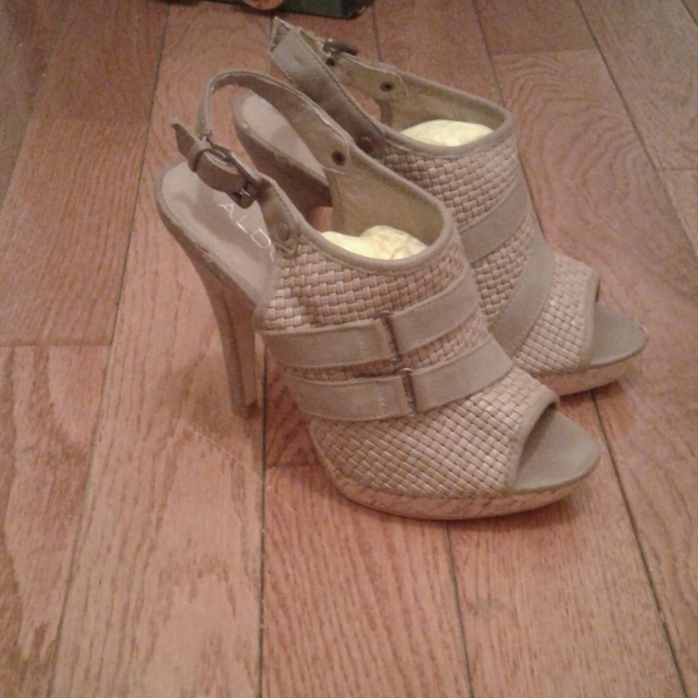 Women heels